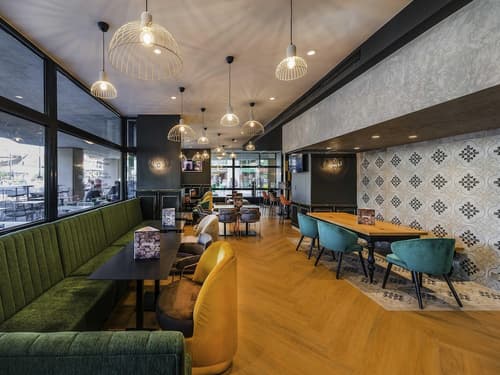 Mercure Budapest Korona Hotel, Miscellaneous