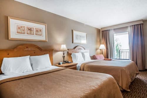 Quality Inn US65 & E. Battlefield Rd. Springfield, Room