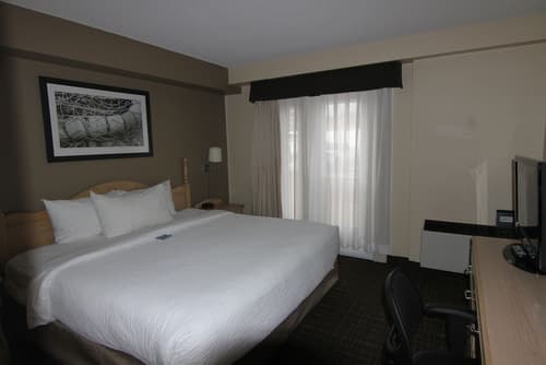 Travelodge Suites by Wyndham Moncton, Room