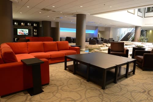 Holiday Inn Montréal Centre-Ville Downtown by IHG, Lobby sitting area