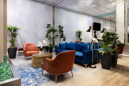 OYO Times Square, Lobby