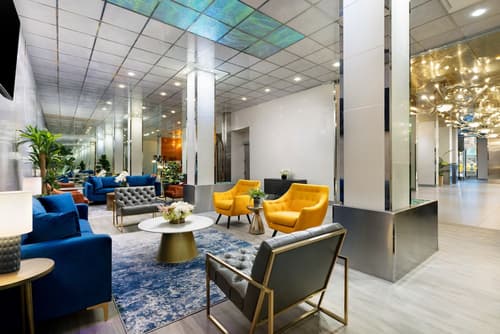 OYO Times Square, Lobby sitting area