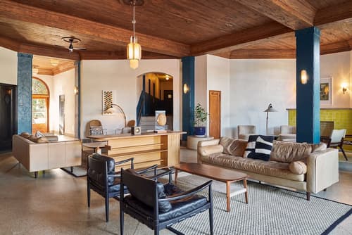 Freehand Miami, Lobby sitting area