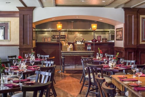 Warwick Seattle, Restaurant