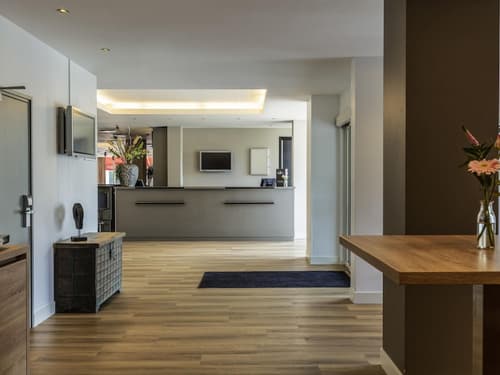 ibis Utrecht, Reception