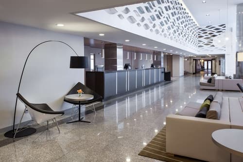 NH Pamplona Iruña Park, Lobby