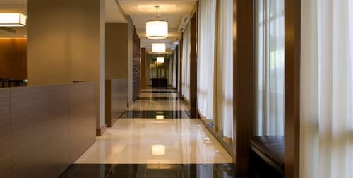 Hilton Hasbrouck Heights/Meadowlands, Lobby