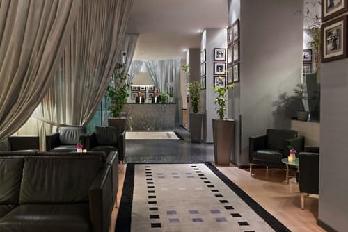Hotel Auteuil, Lobby