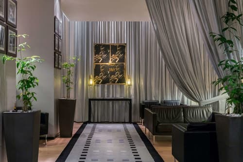 Hotel Auteuil, Lobby