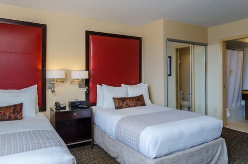 Beacon Hotel & Corporate Quarters, Room