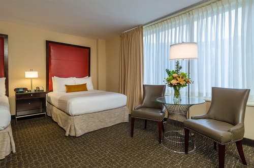 Beacon Hotel & Corporate Quarters, Room