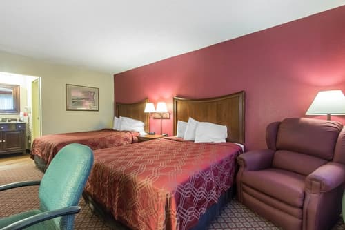 Econo Lodge Inn & Suites Joplin, Room