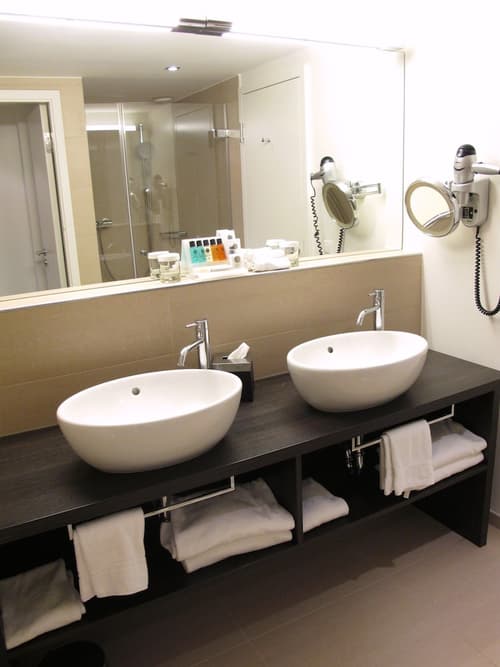 Crowne Plaza Zürich by IHG, Room