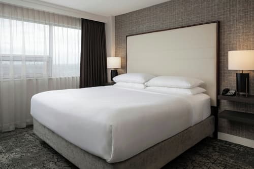 Sheraton Cavalier Calgary Hotel, Room