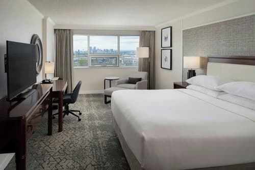 Sheraton Cavalier Calgary Hotel, Room