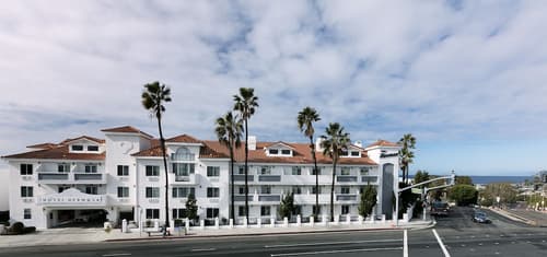 Hotel Hermosa, Front of property