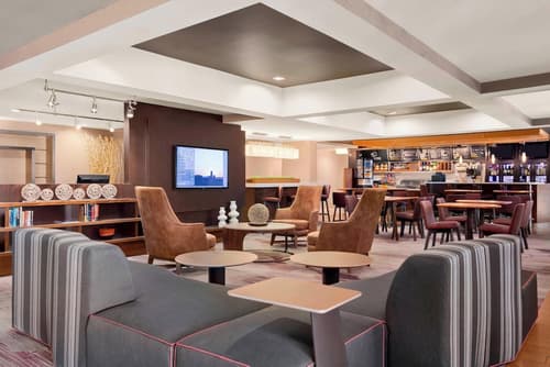 Courtyard by Marriott Springfield, Lobby