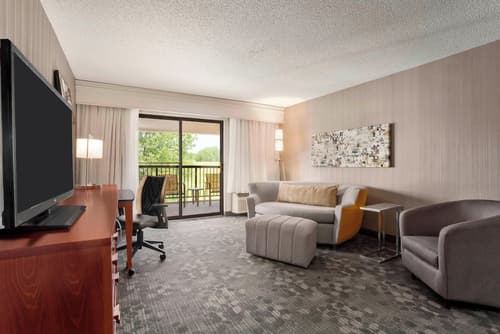 Courtyard by Marriott Springfield, Room
