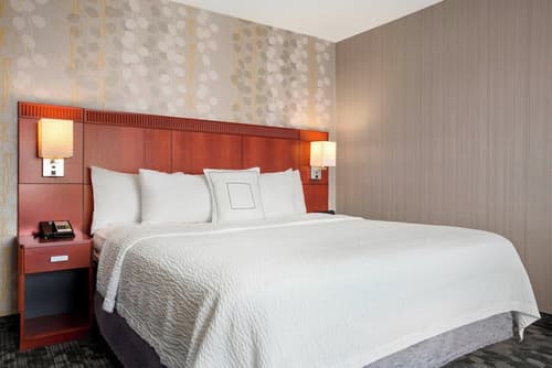 Courtyard by Marriott Springfield, Room