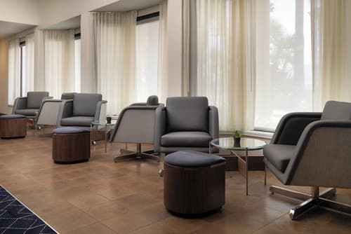 Courtyard By Marriott Palm Springs, Lobby