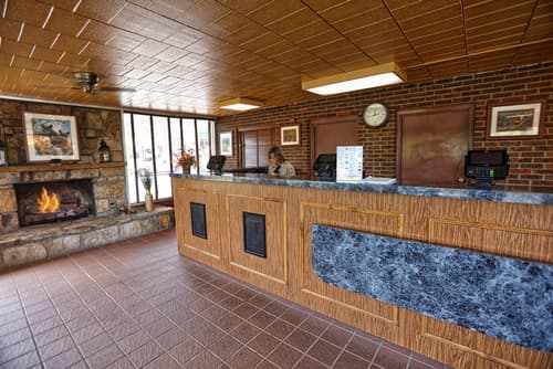 Wild Bear Inn, Interior entrance
