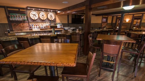 Wild Bear Inn, Restaurant