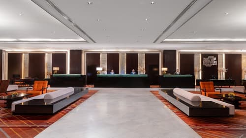 Holiday Inn Bangkok Silom by IHG, Lobby