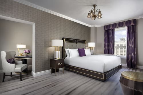 Fairmont Empress, Room