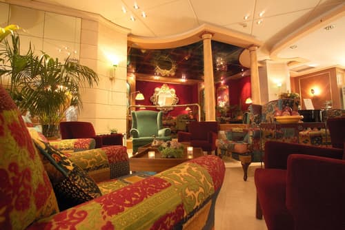 Parc Belair, Lobby sitting area