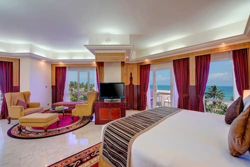 Crowne Plaza Resort Salalah by IHG, Room
