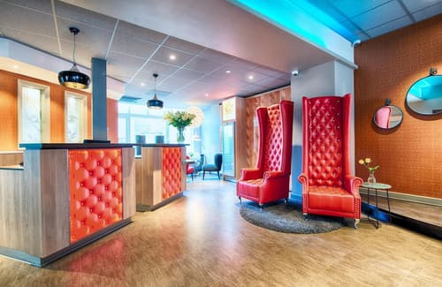 Leonardo Hotel Amsterdam City Center, Reception