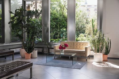 Hotel Admiral, Reception