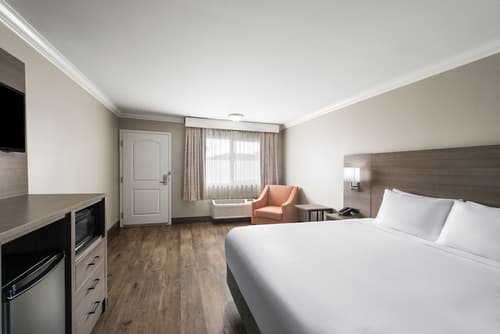 Solara Inn and Suites, Room