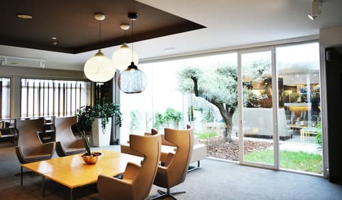 Living Place Hotel, Lobby