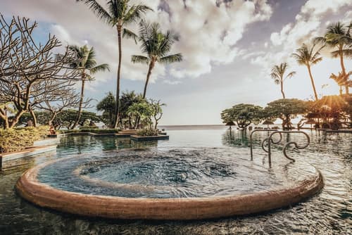 La Pirogue Mauritius, Pool