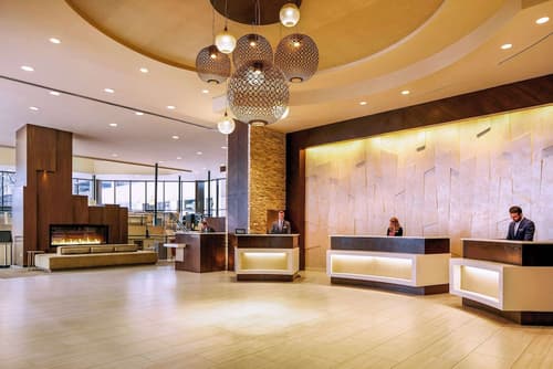 Hilton Denver City Center, Reception