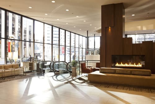 Hilton Denver City Center, Lobby sitting area