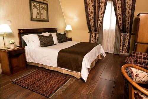 Mayflower Suites, Room