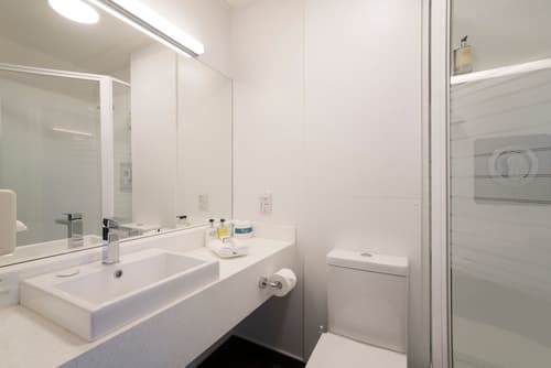 The Ashley Hotel, Room