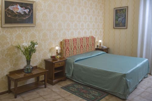 Hotel Beatrice, Room
