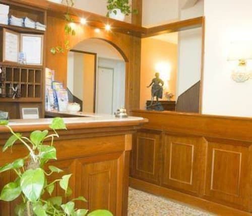 Hotel Beatrice, Reception