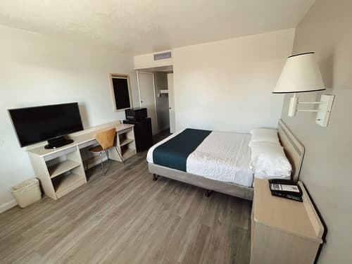 Motel 6 Holbrook, AZ, Room