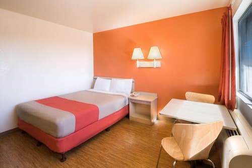 Motel 6 Pendleton, OR, Room