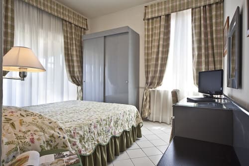 Hotel Italia, Room