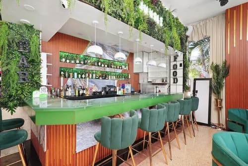 Chesterfield Hotel & Suites, Bar (on property)