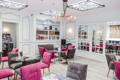 Kyriad - Tours Centre, Lobby sitting area