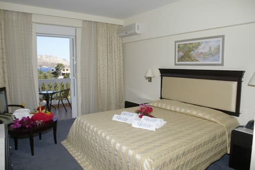 Crithoni's Paradise Hotel, Room