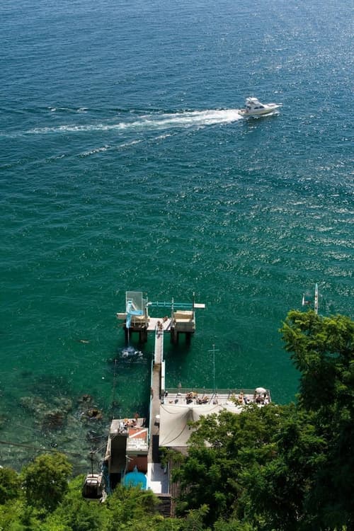 Sol Victoria Marina, Beach