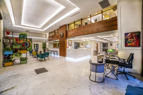 Erboy Hotel, Reception