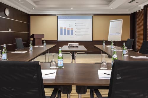 Jumeira Rotana, Meeting facility
